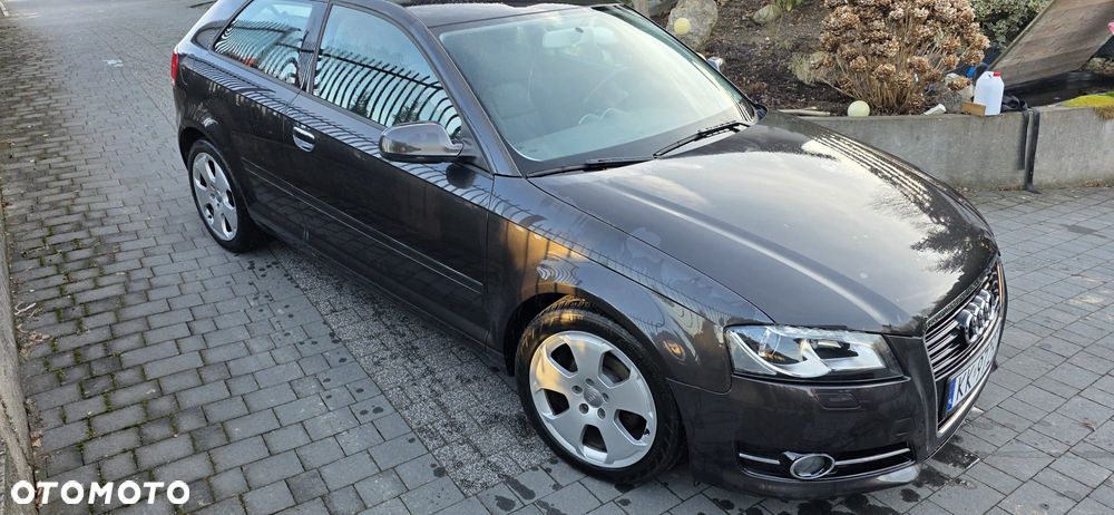 Audi A3 Sportback 2.0 TDI DPF Ambiente - 4