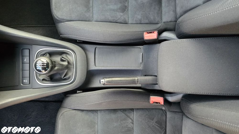 Volkswagen Golf - 19