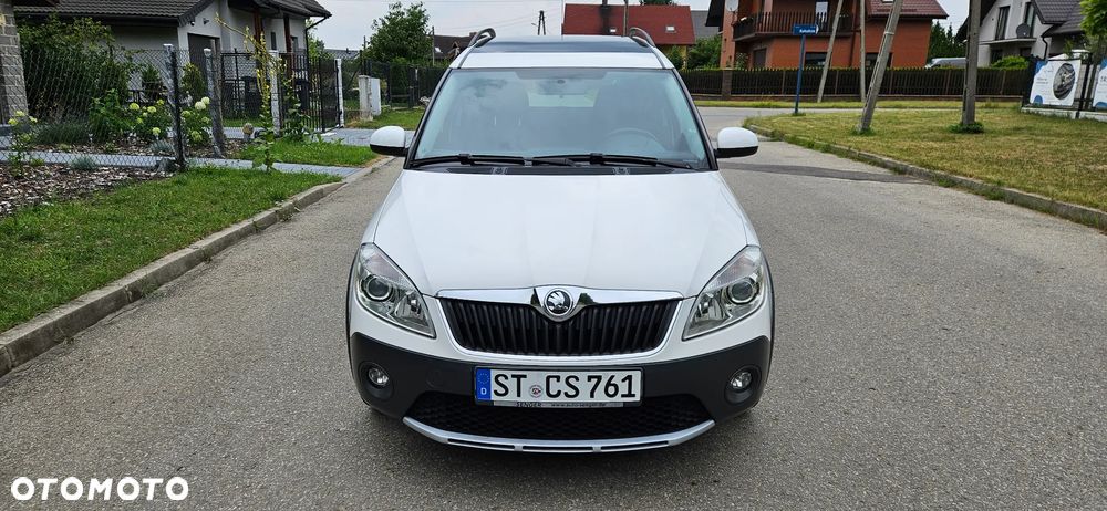 Skoda Roomster 1.2 TSI Scout PLUS EDITION - 8