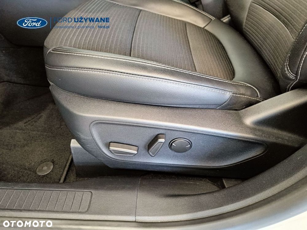 Ford Kuga 2.5 Duratec PHEV TITANIUM X - 20
