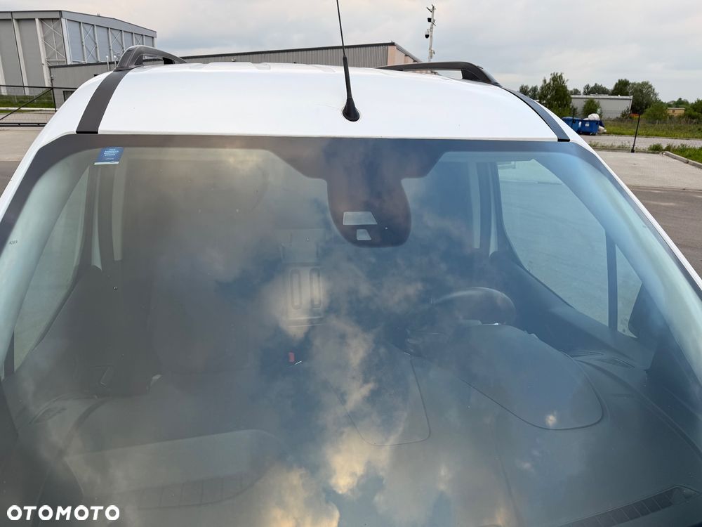 Ford Transit Connect - 17