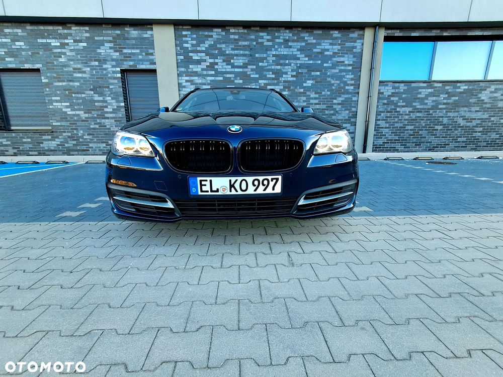 BMW Seria 5 525d Sport-Aut Luxury Line - 1