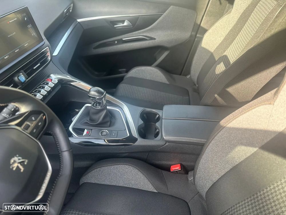 Peugeot 3008 1.5 BlueHDi Allure Baixo Consumo - 19