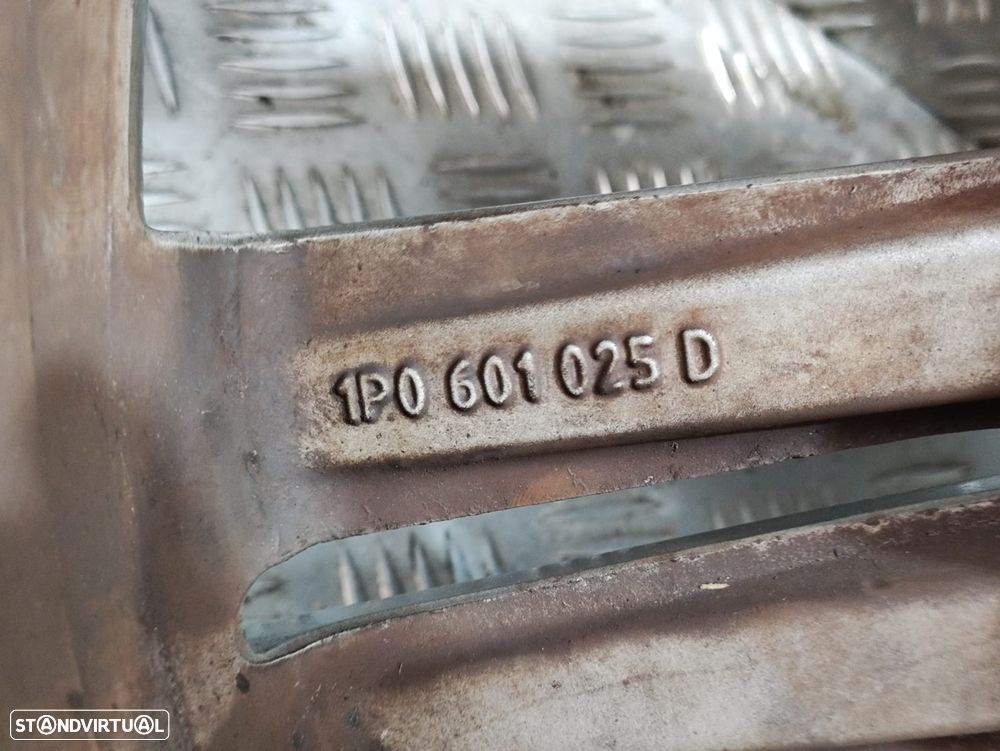 Conjunto 3 Jantes 18 Seat Leon 1P FR 7,5J ET51 5x112 - 11