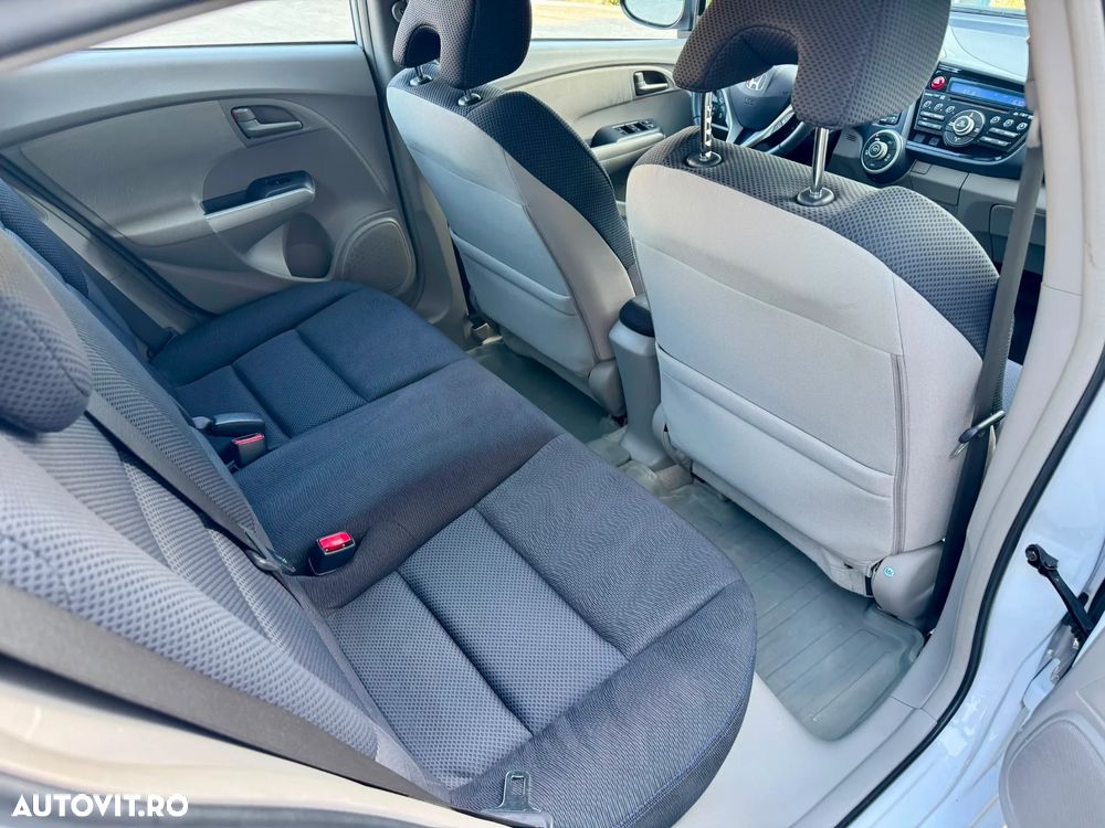Honda Insight - 9