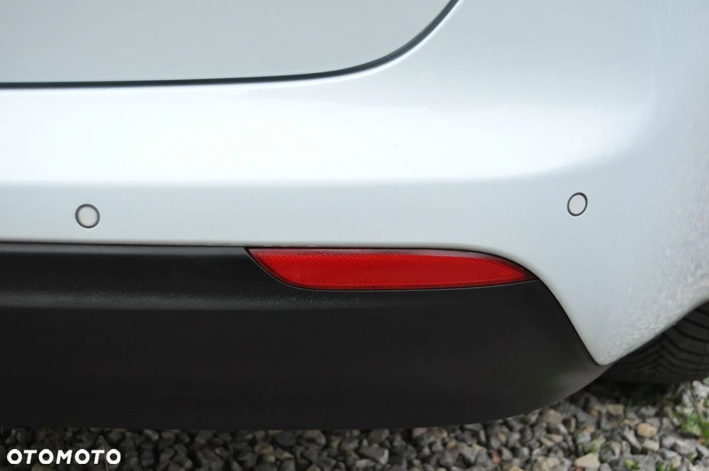 Kia Ceed 1.6 GDI L - 16