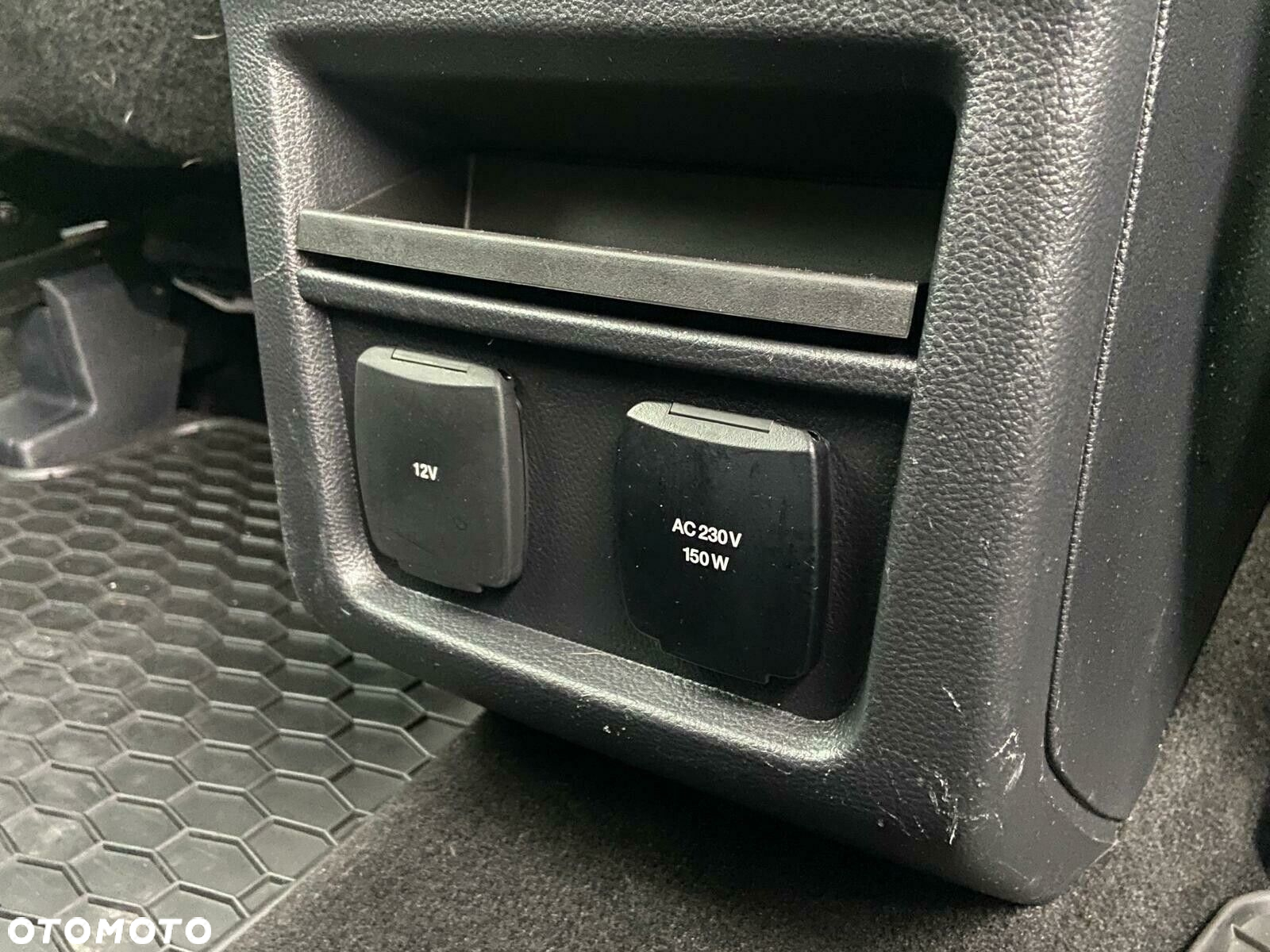 Ford S-Max - 38