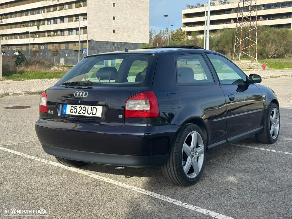 Audi A3 1.6 Ambiente - 4