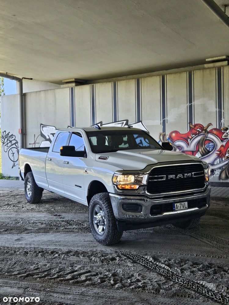 RAM 2500 - 4
