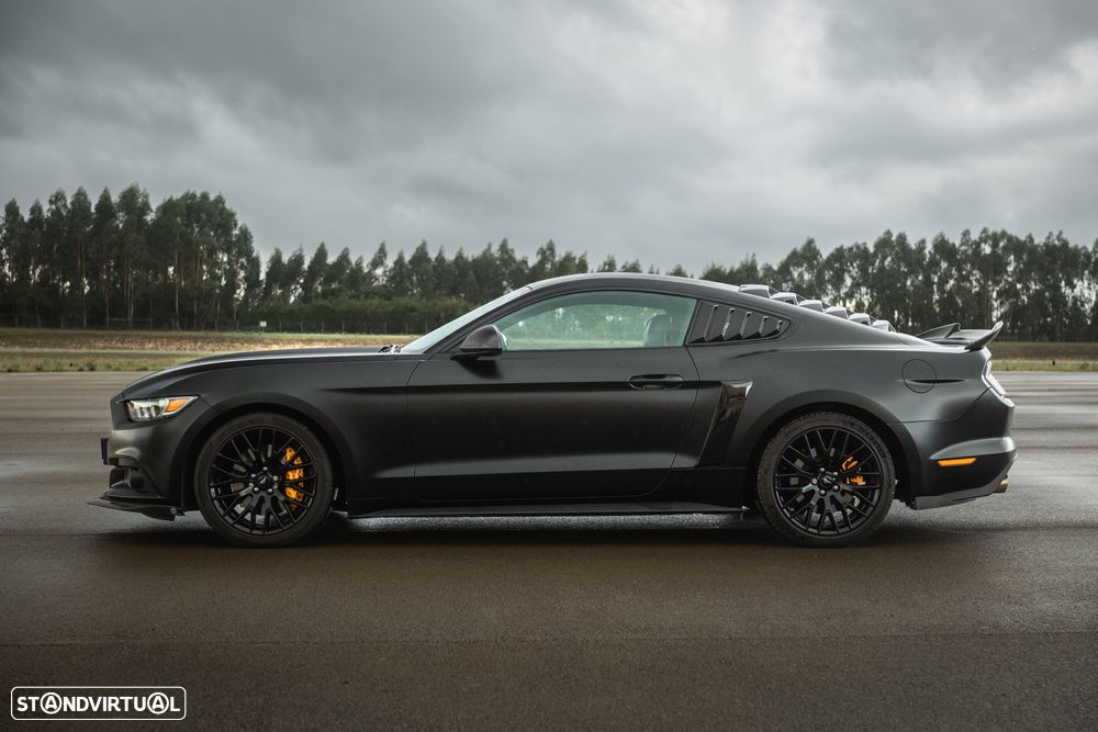 Ford Mustang 2.3 Eco Boost - 9