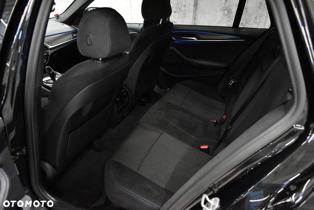 BMW Seria 5 - 22