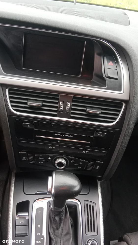 Audi A4 Limousine - 11