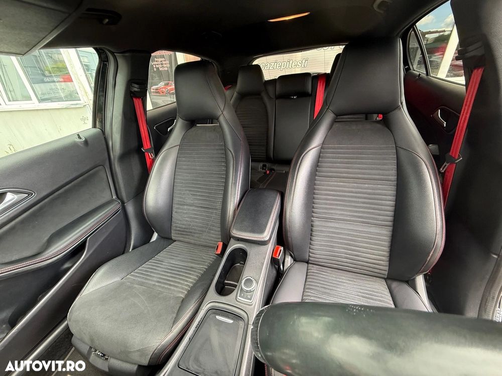 Mercedes-Benz GLA 250 4MATIC 7G-DCT Edition 1 - 12
