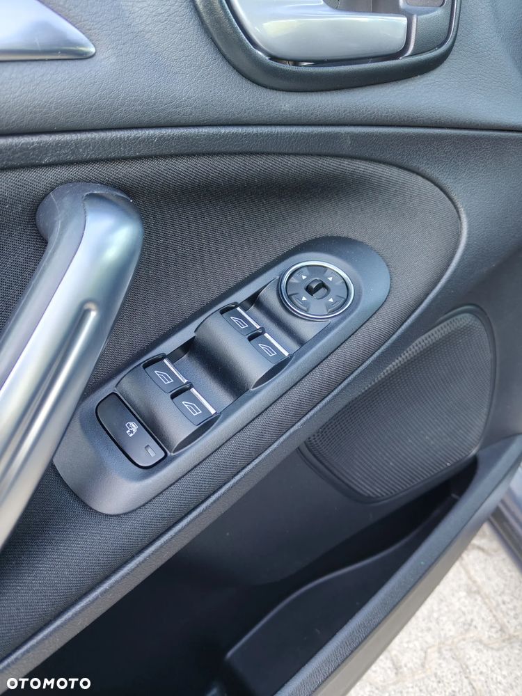 Ford S-Max 2.0 TDCi DPF Business Edition - 17