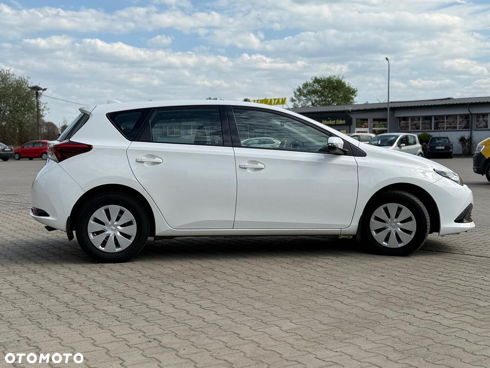 Toyota Auris - 6