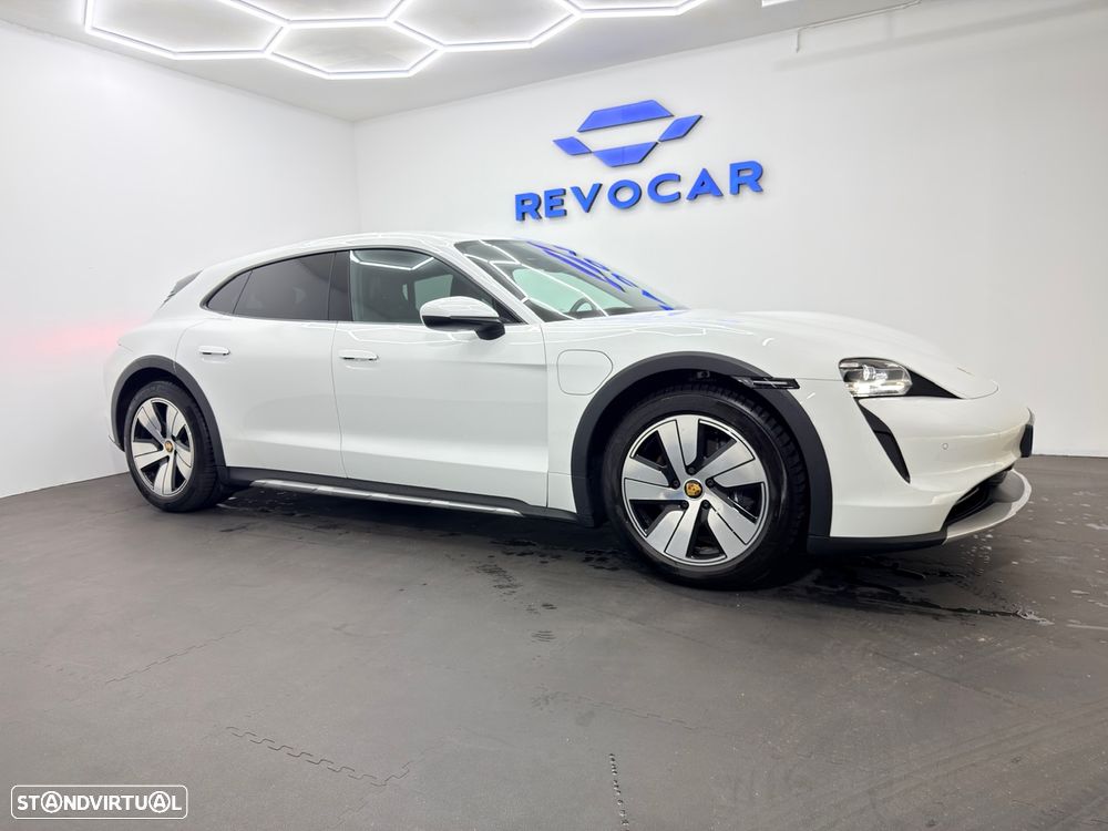 Porsche Taycan Cross Turismo 4 - 45