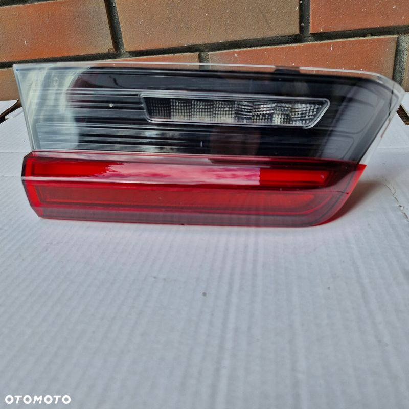LAMPA LEWA TYŁ TYLNA W KLAPE BMW G20 7495087 - 2