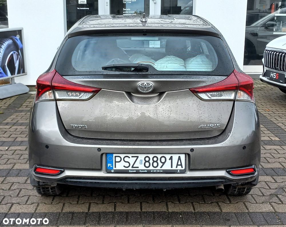 Toyota Auris - 7