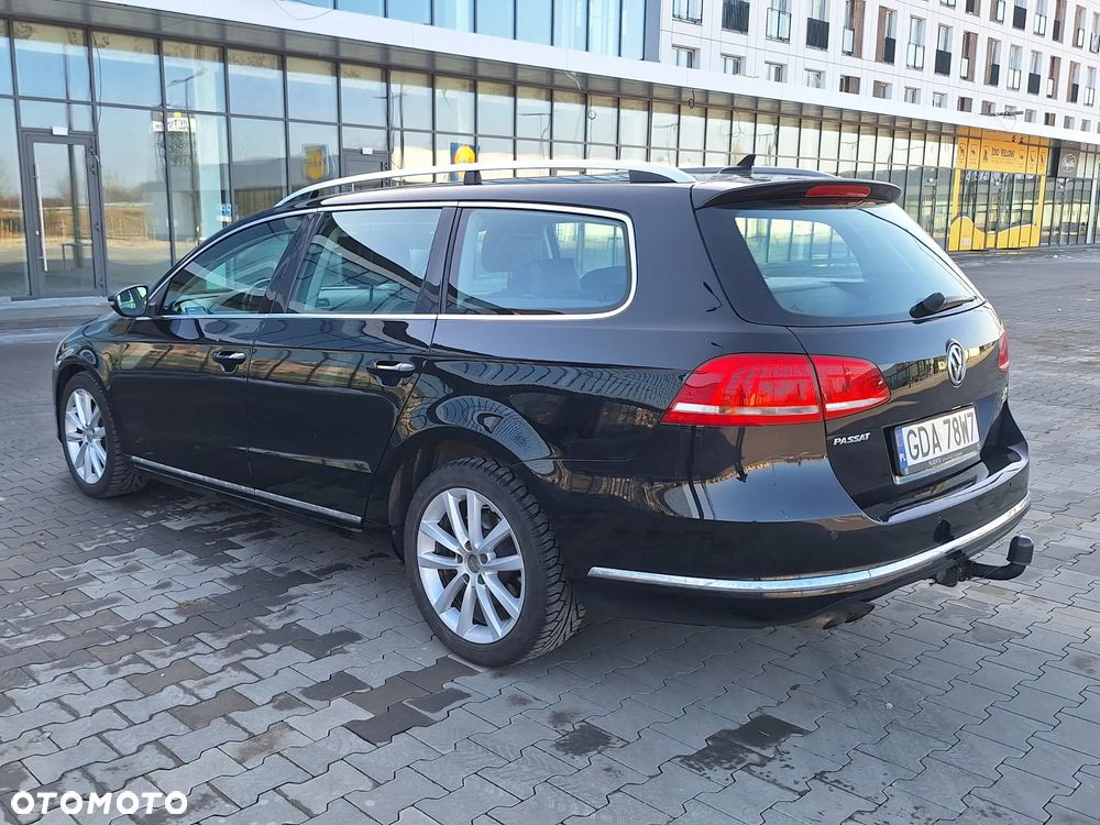 Volkswagen Passat 2.0 TDI Highline DSG - 2