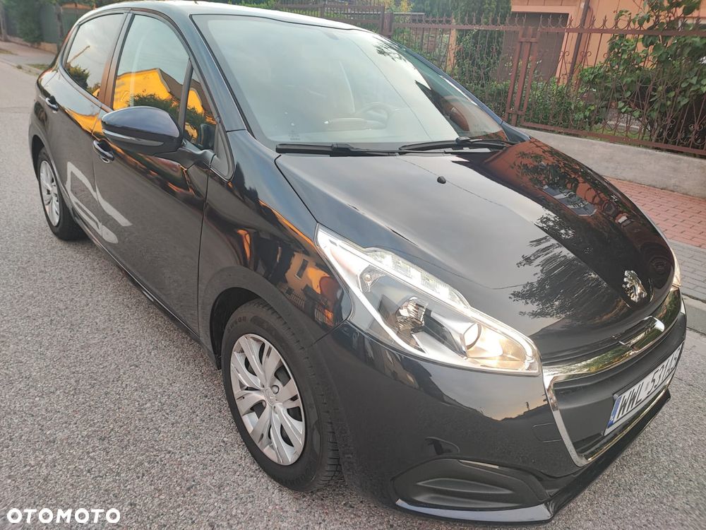 Peugeot 208 - 22