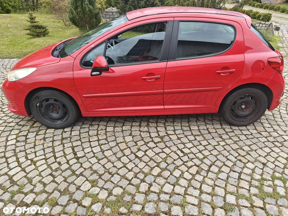 Peugeot 207 1.4 16V Presence - 18