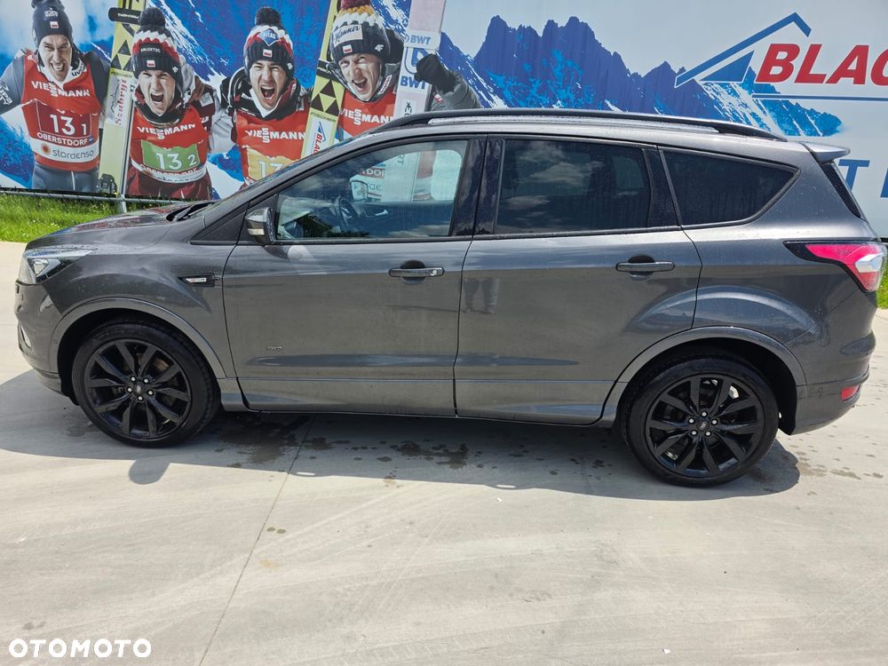 Ford Kuga - 1
