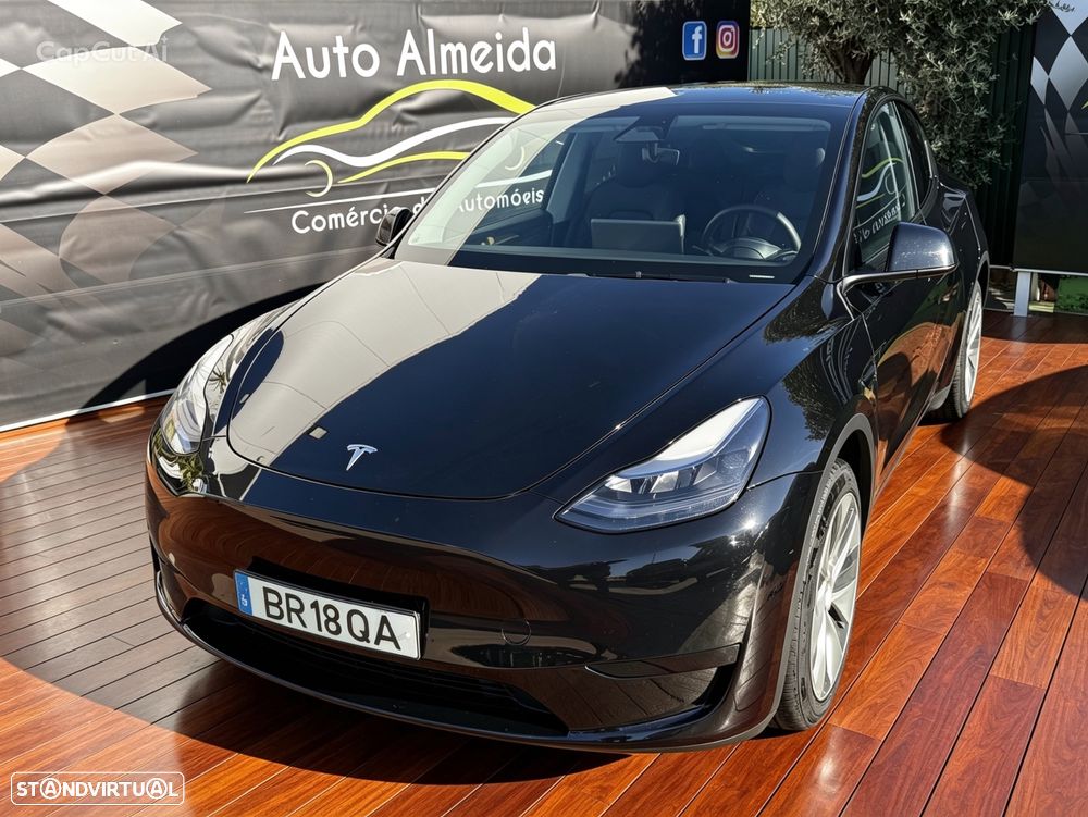 Tesla Model Y RWD - 12