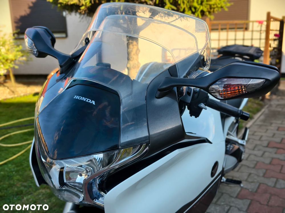 Honda VFR - 30