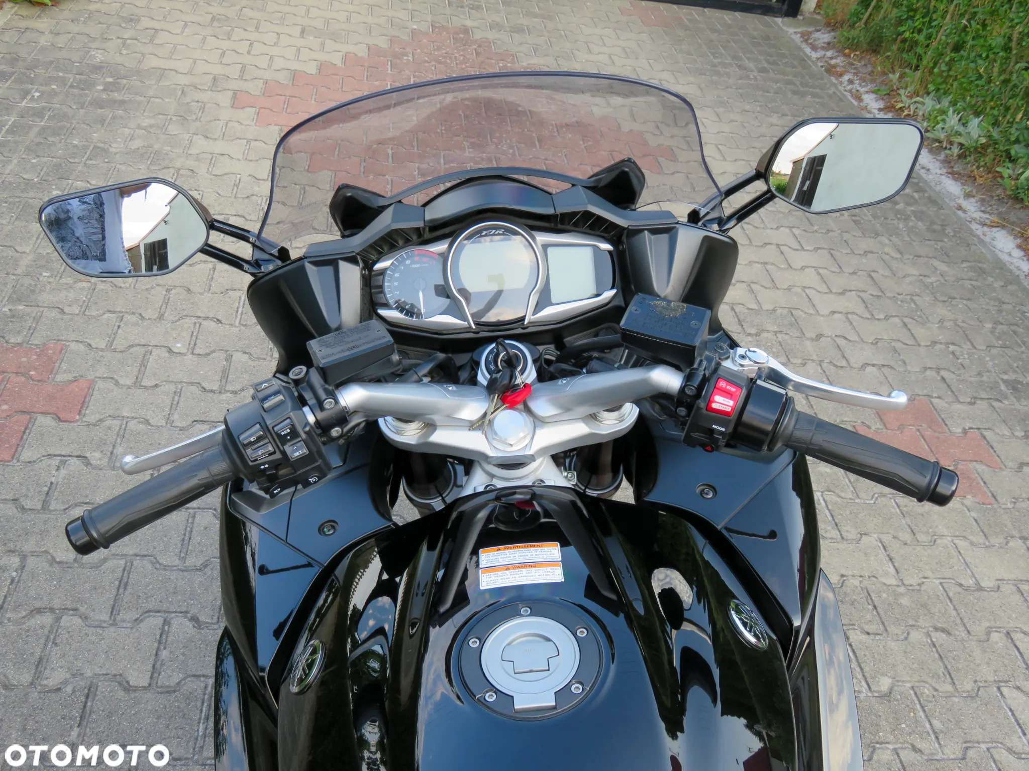 Yamaha FJR - 4
