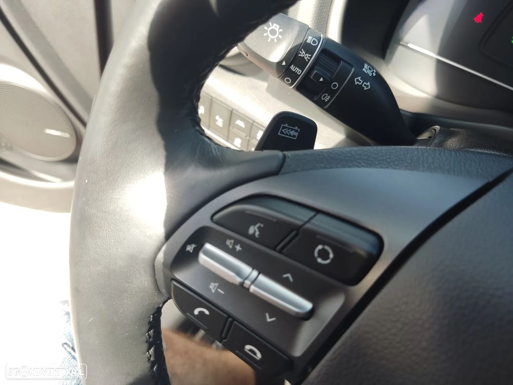 Hyundai Kauai 64 kWh Premium+P.Premium - 37