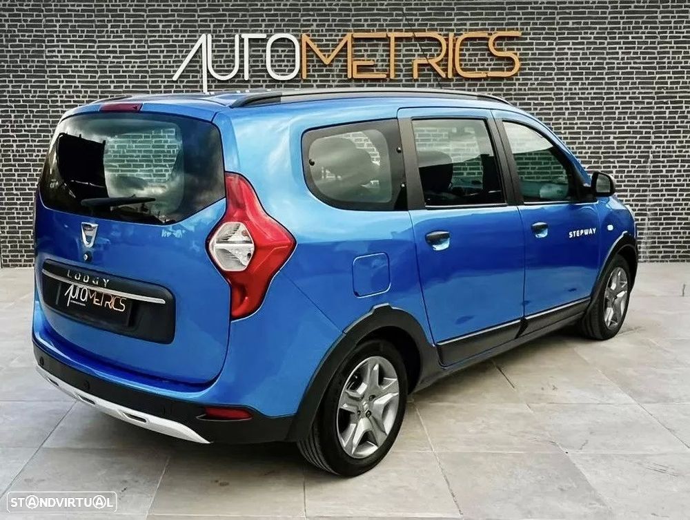 Dacia Lodgy 1.5 Blue dCi Stepway 7L - 10