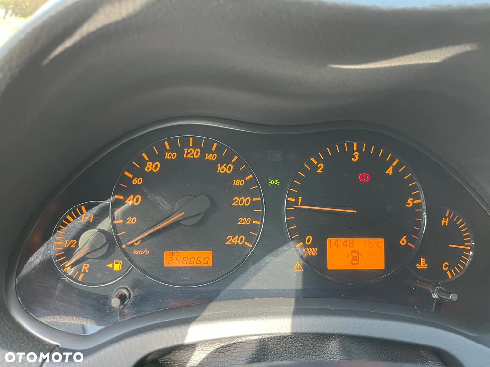 Toyota Avensis 2.0 D-4D Sol - 7