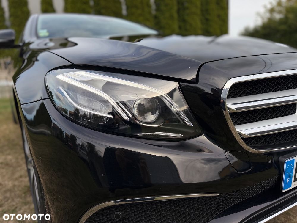 Mercedes-Benz Klasa E - 9