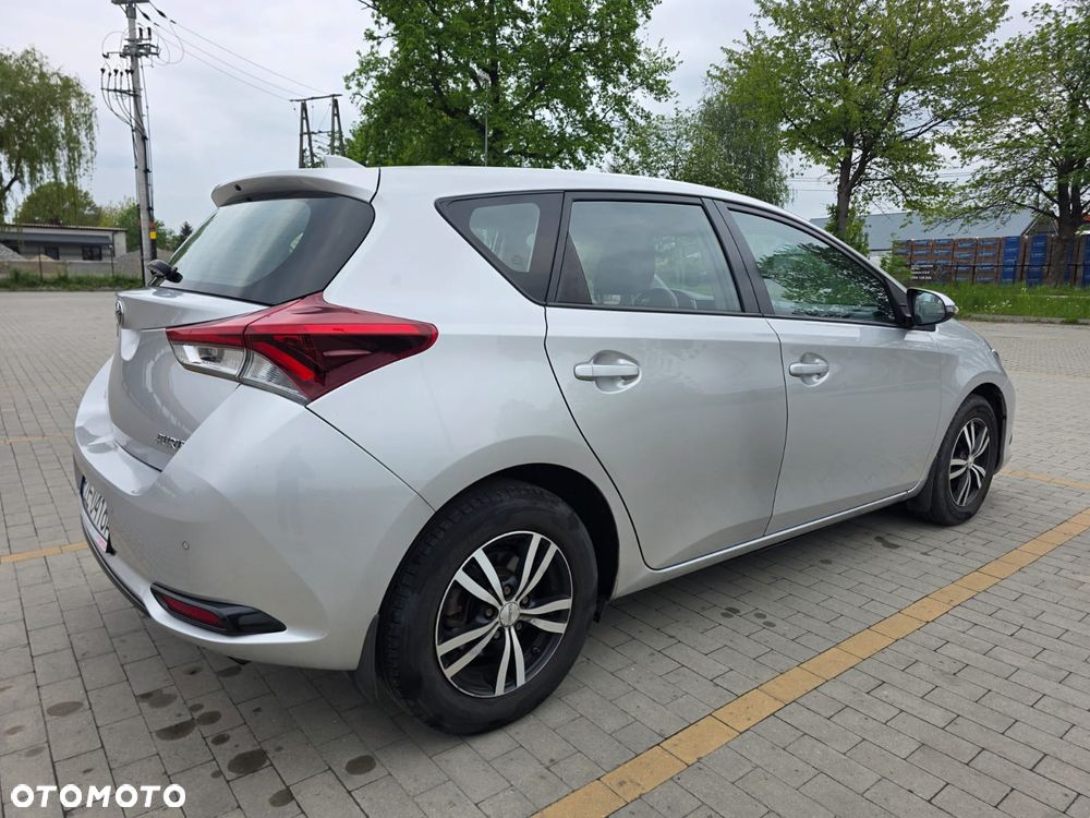 Toyota Auris 1.33 VVT-i Comfort - 5