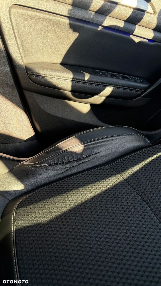 Renault Megane ENERGY TCe 130 EDC BOSE EDITION - 11