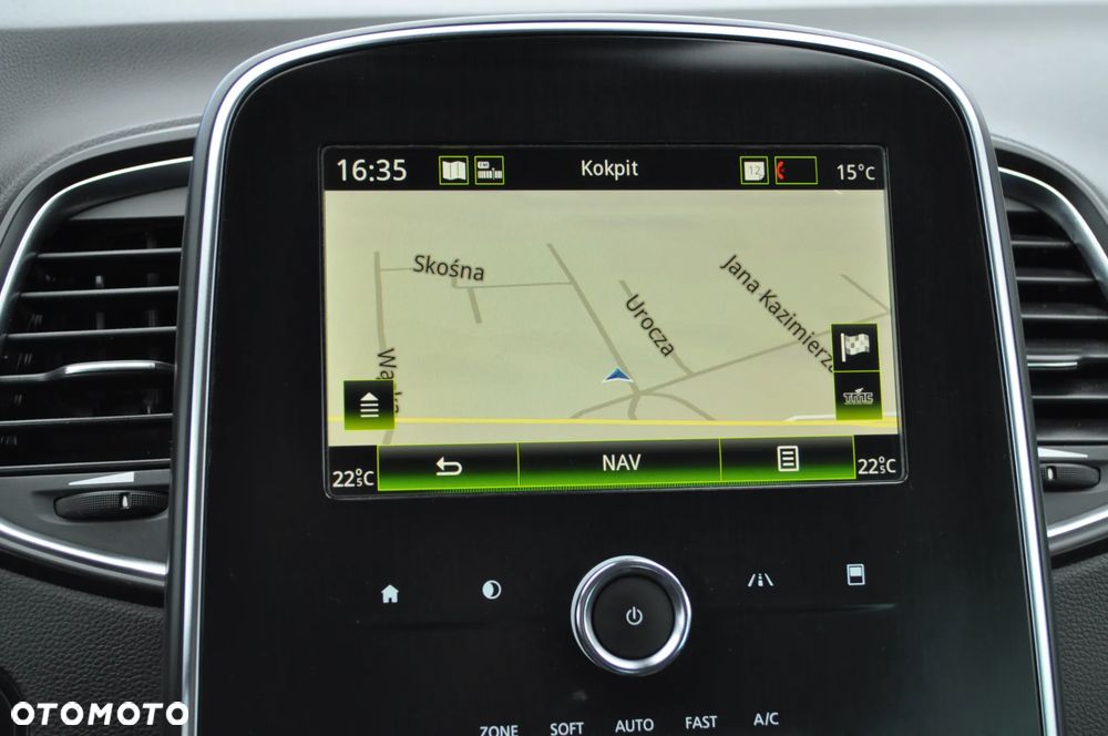 Renault Grand Scenic - 26