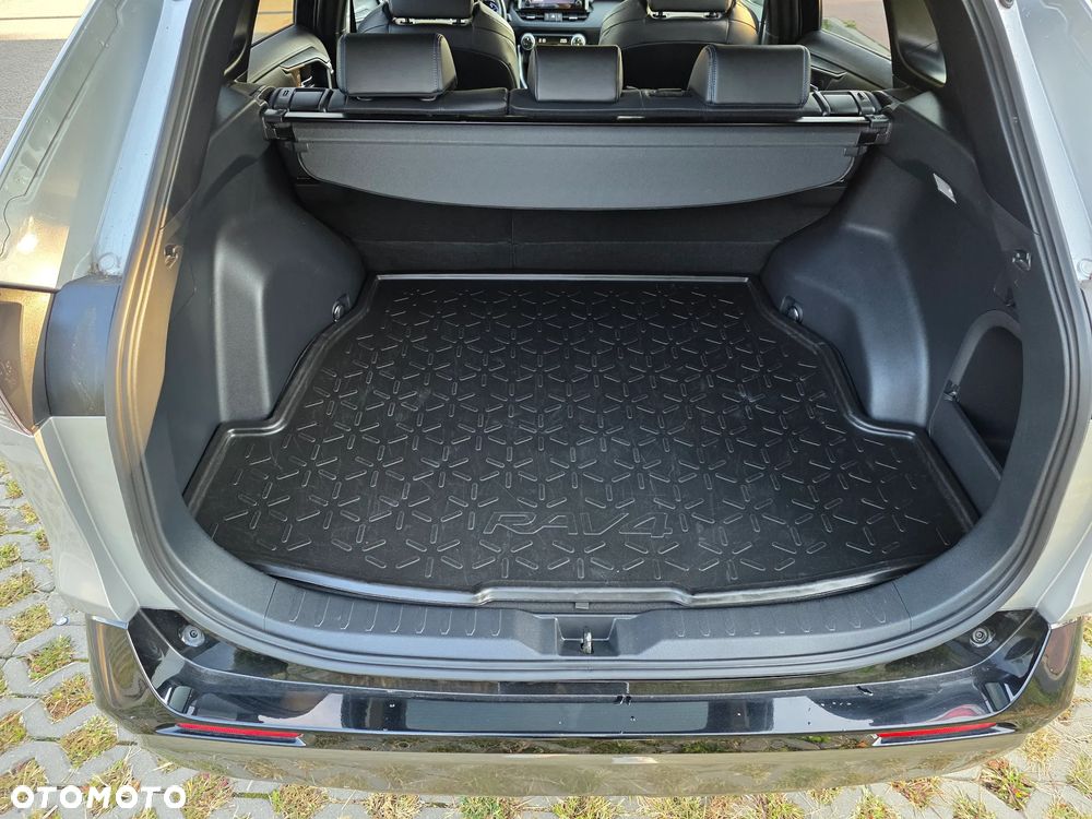 Toyota RAV4 Hybrid Selection 4x2 - 36