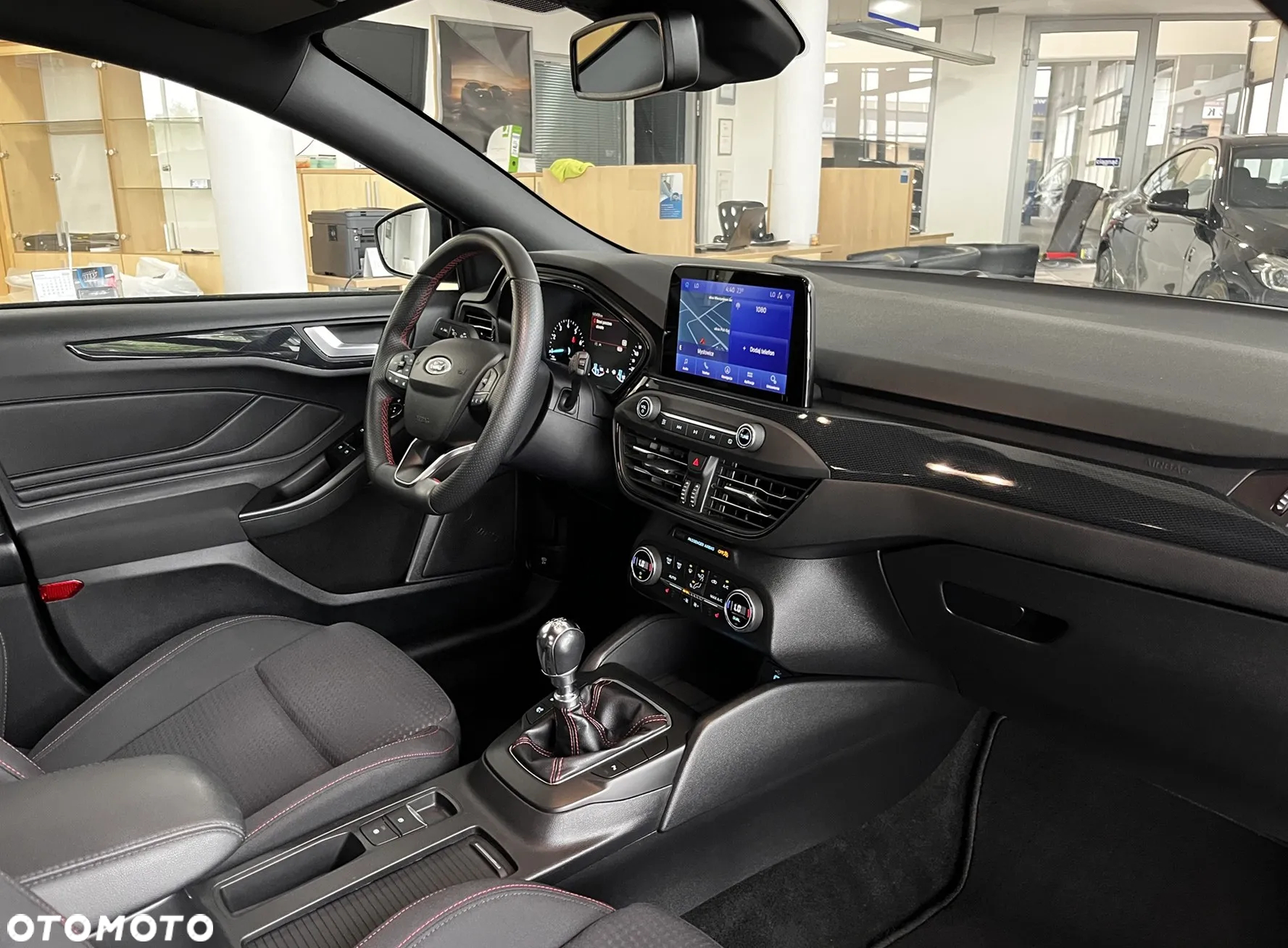Ford Focus 1.0 EcoBoost Start-Stopp-System ST-LINE - 22