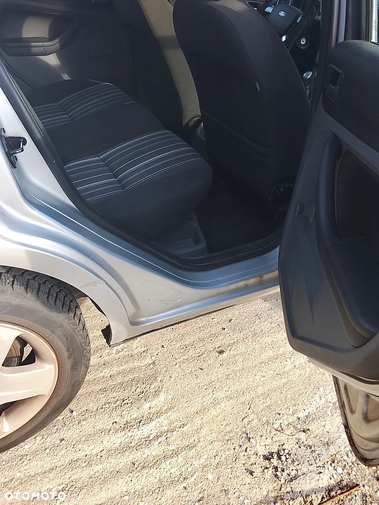 Ford Focus 1.8 TDCi Ghia - 9