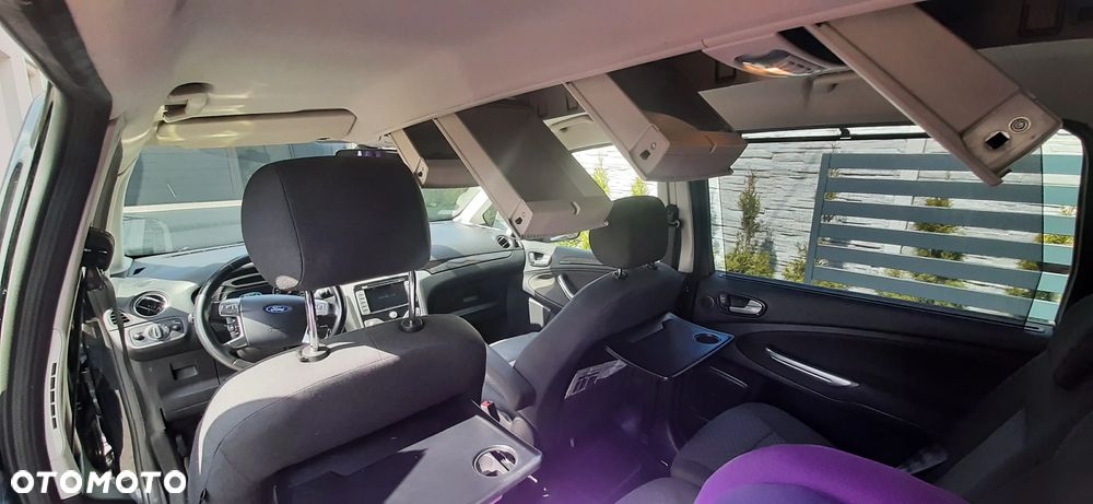 Ford Galaxy 2.0 TDCi Ghia - 8