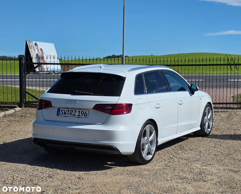 Audi A3 Sportback 2.0 TDI S line Sportpaket - 12
