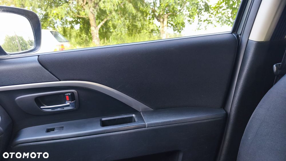 Mazda 5 2.0 Exclusive - 25