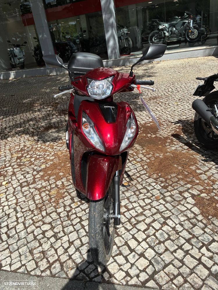 Honda Vision NSC 110 - 2