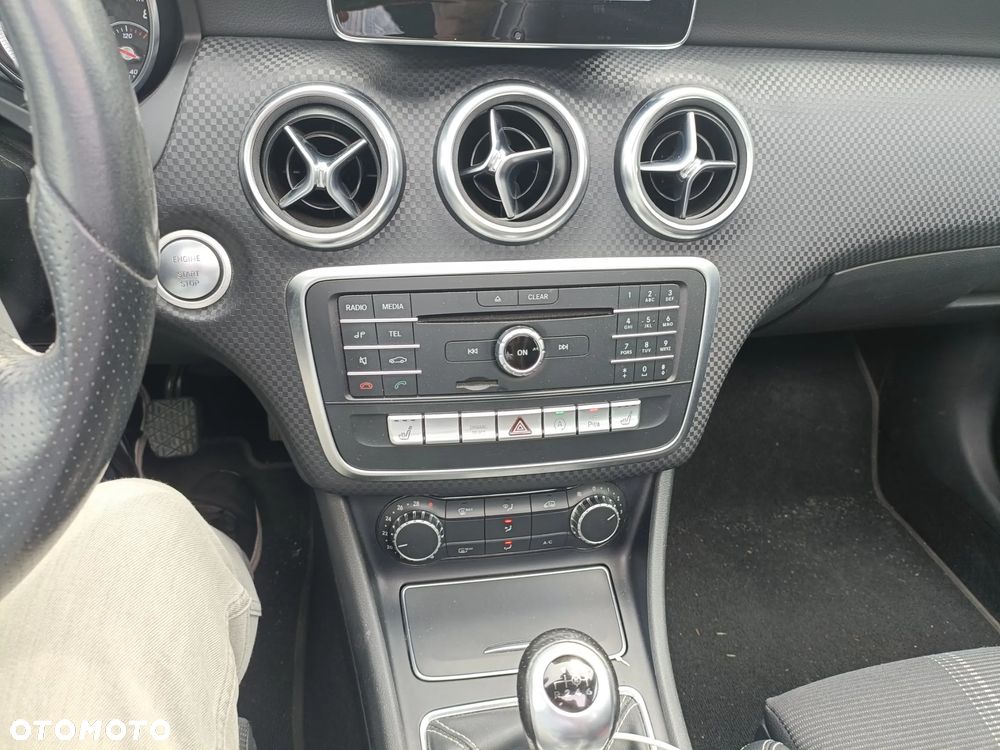Mercedes-Benz Klasa A 180 Urban - 10