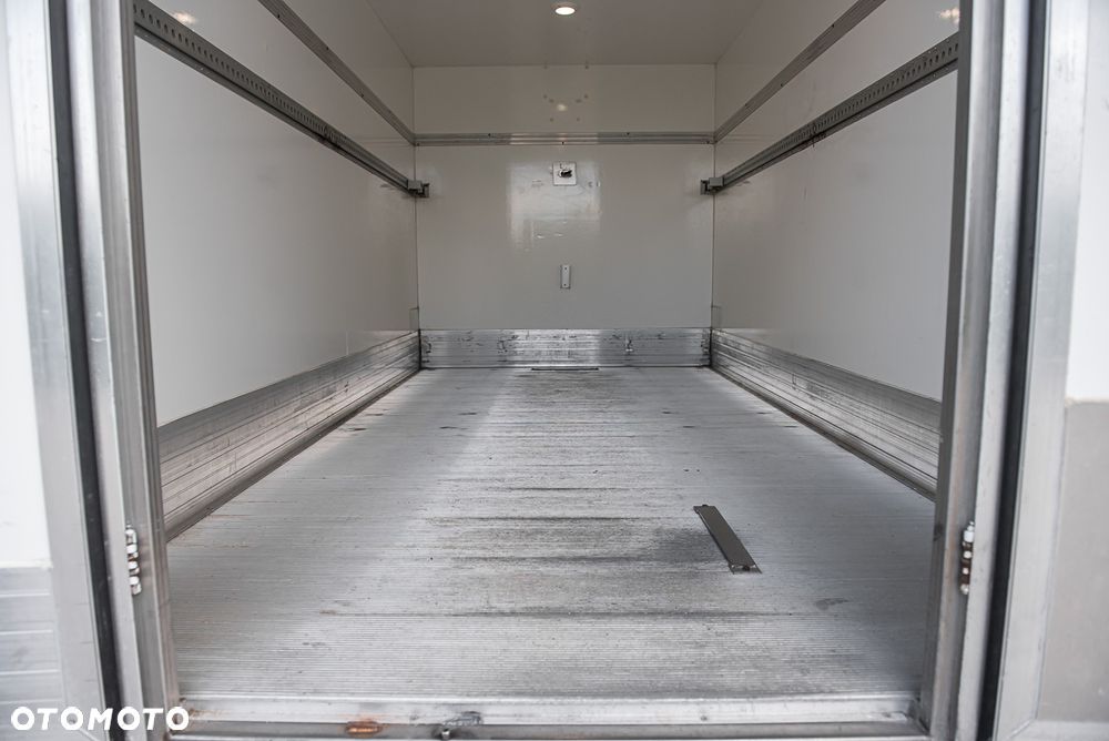 Volkswagen CRAFTER - 14