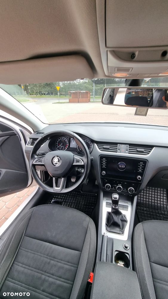 Skoda Octavia 1.6 TDI Ambition - 13