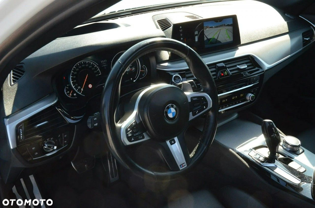 BMW Seria 5 530i xDrive GPF M Sport sport - 18