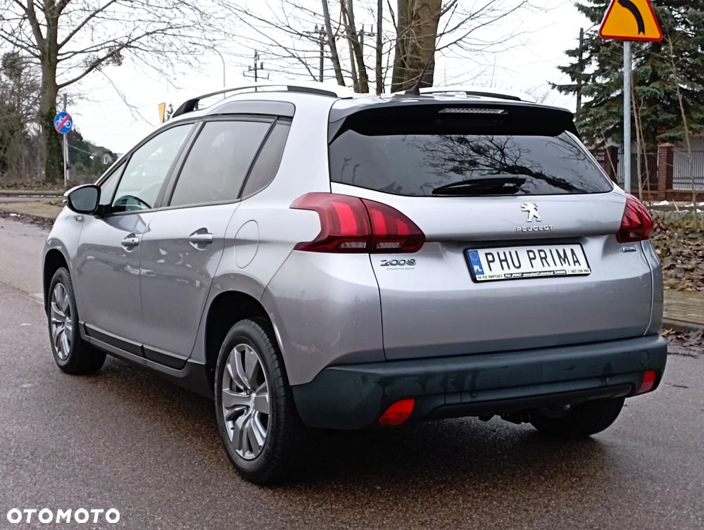 Peugeot 2008 - 12