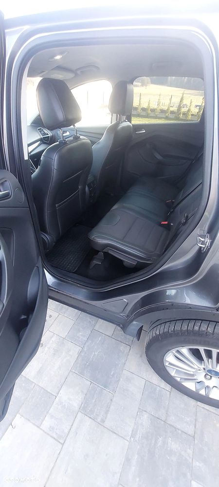 Ford Kuga 1.6 EcoBoost 2x4 Titanium - 13