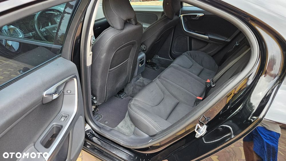 Volvo S60 D3 Kinetic - 16